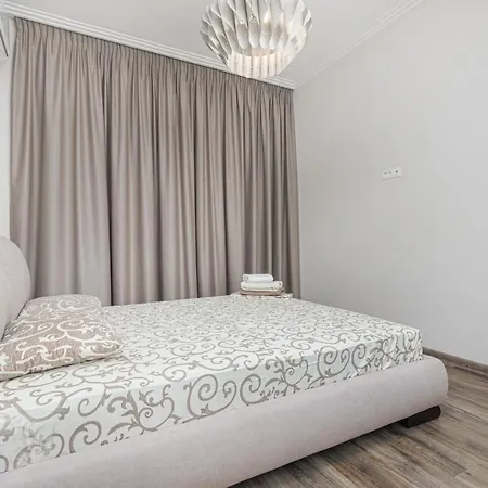 Sea Symphony Luxury Apartment *
